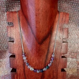 Collier en acier inoxydable et perles de Fluorite