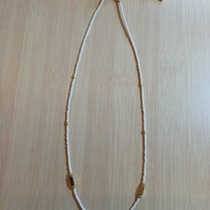 Ras de cou en perles de Miyuki écrues, breloque et espaceurs en acier inoxydable